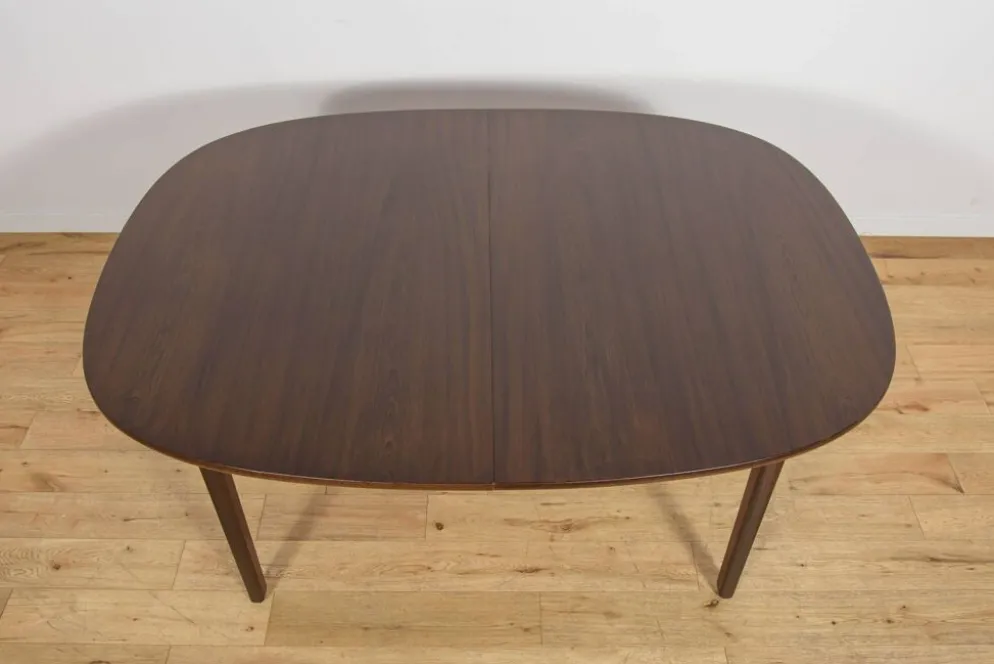 Table à manger Rungstedlund de style mid-century par Ole Wanscher pour Poul Jeppesen, Danemark, années 1960.