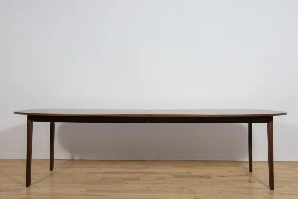 Table à manger Rungstedlund de style mid-century par Ole Wanscher pour Poul Jeppesen, Danemark, années 1960.