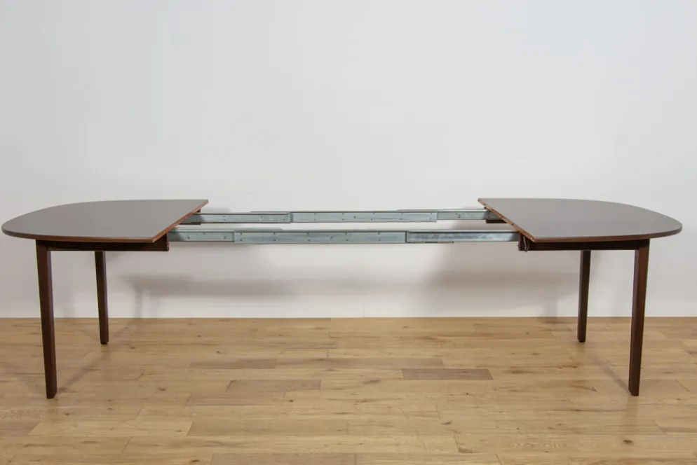 Table à manger Rungstedlund de style mid-century par Ole Wanscher pour Poul Jeppesen, Danemark, années 1960.