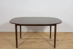 Table à manger Rungstedlund de style mid-century par Ole Wanscher pour Poul Jeppesen, Danemark, années 1960.