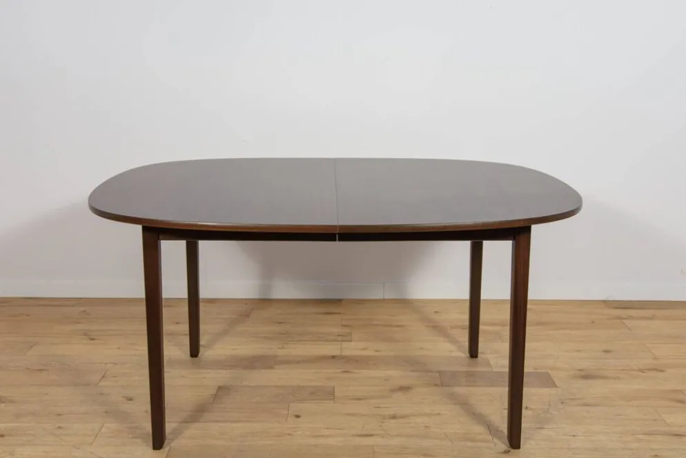 Table à manger Rungstedlund de style mid-century par Ole Wanscher pour Poul Jeppesen, Danemark, années 1960.