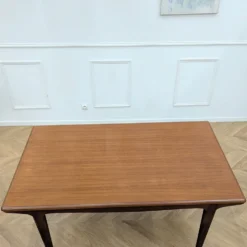 Table manger scandinave