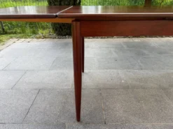 Table à manger scandinave palissandre année 60