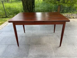 Table à manger scandinave palissandre année 60