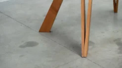 Table à manger sculpturale italienne