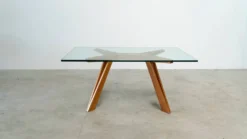 Table à manger sculpturale italienne
