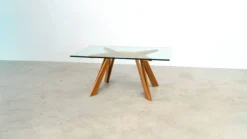 Table à manger sculpturale italienne