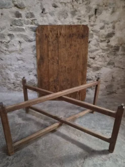 Table à manger / table de vigneron française ancienne, primitive et pliante