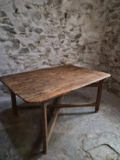 Table à manger / table de vigneron française ancienne, primitive et pliante