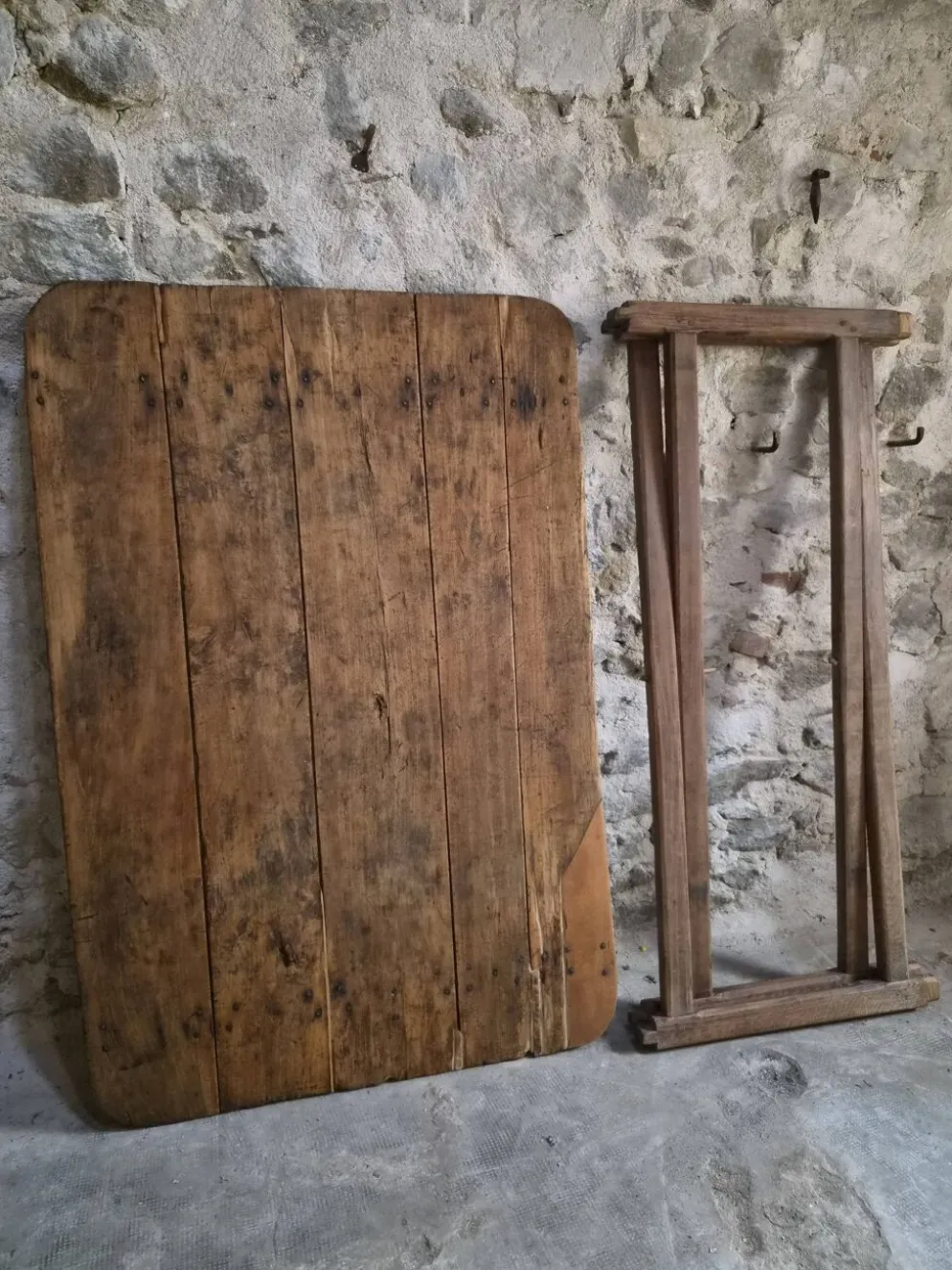Table à manger / table de vigneron française ancienne, primitive et pliante