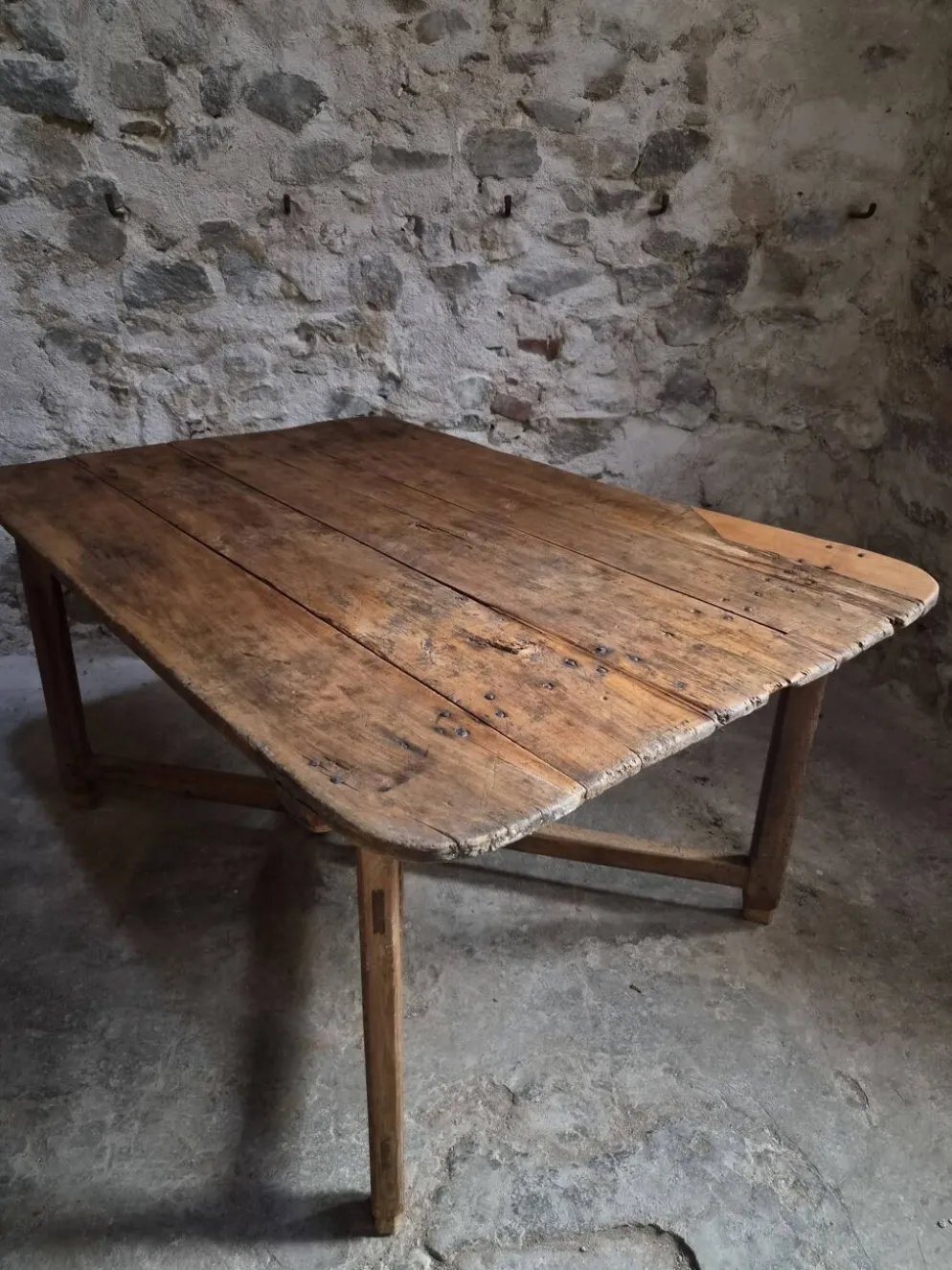 Table à manger / table de vigneron française ancienne, primitive et pliante