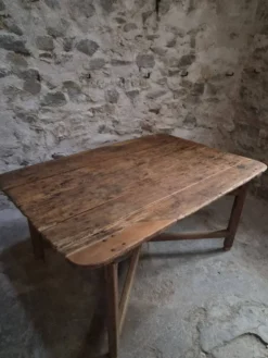 Table à manger / table de vigneron française ancienne, primitive et pliante