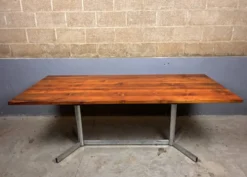 Table à manger vintage minimaliste en chrome et teck