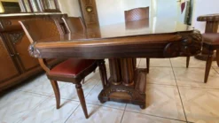 Table marqueterie et sculpture