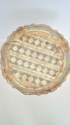 Table à martini trépied en bois doré florentin italien du milieu du siècle en sauge et
