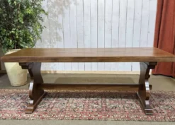 Table monastère en acajou des années 1970 - L=2m l=80cm H=75cm