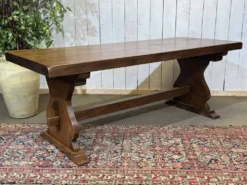 Table monastère en acajou des années 1970 - L=2m l=80cm H=75cm