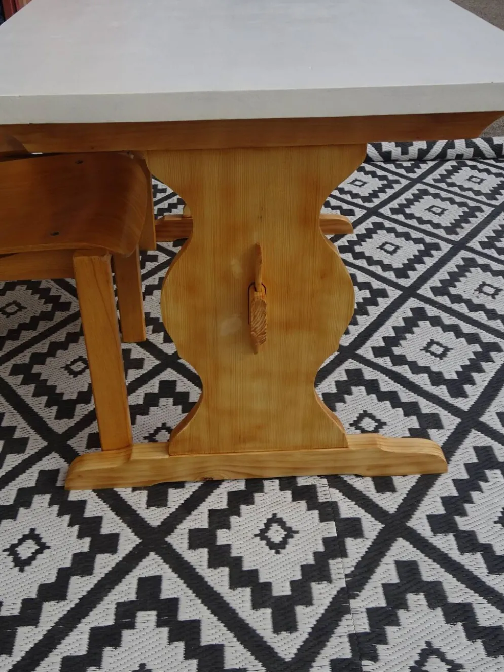 Table monastère en bois