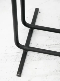 Table métal tubulaire art deco bauhaus moderniste table appoint ou bistrot