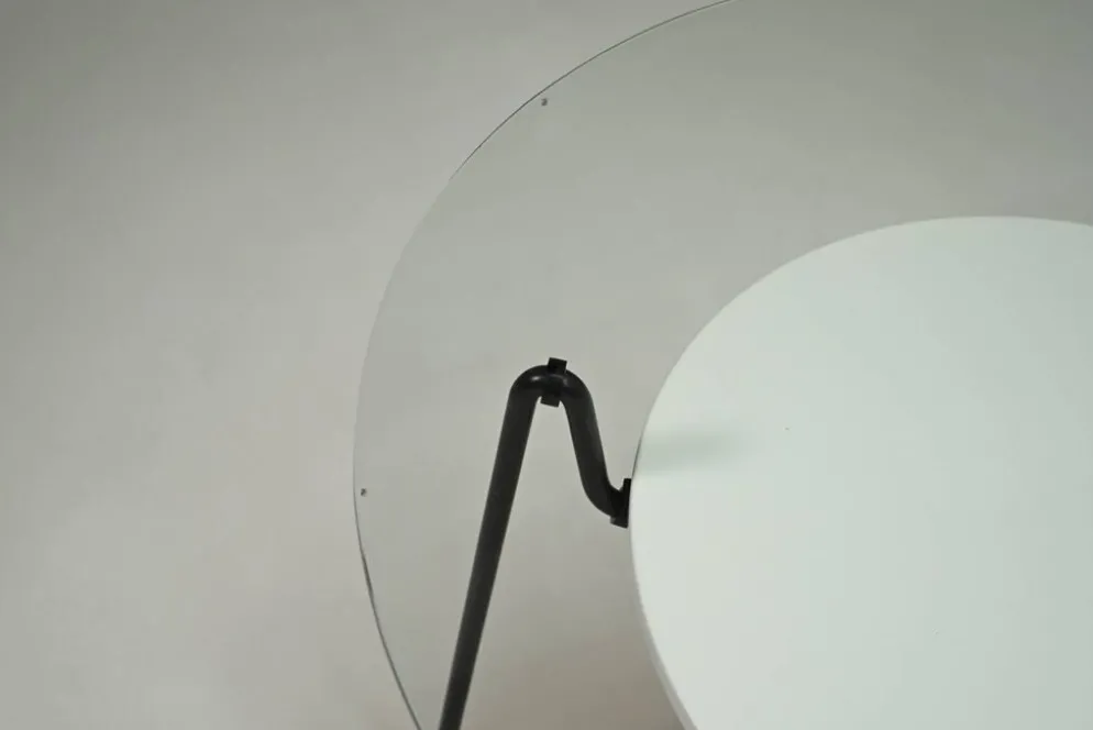 Table “Mug” par Wim Rietveld pour Gispen, années 1950, Pays-Bas.