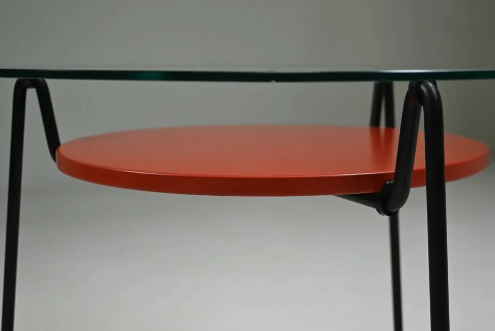 Table “Mug” par Wim Rietveld pour Gispen, années 1950, Pays-Bas.