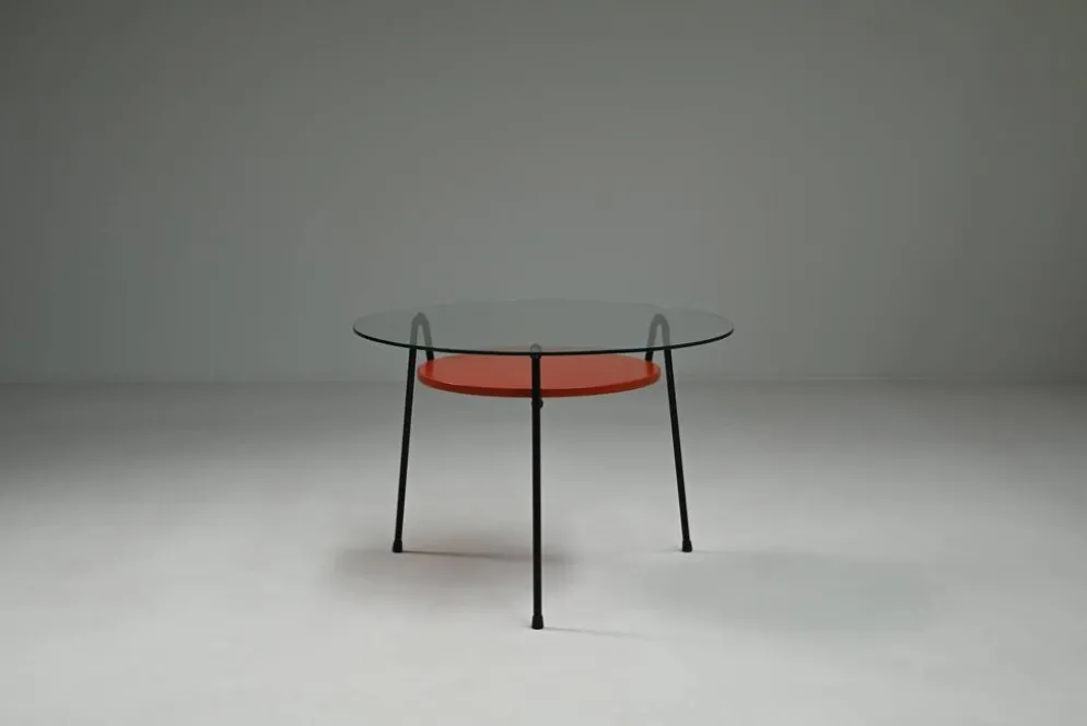 Table “Mug” par Wim Rietveld pour Gispen, années 1950, Pays-Bas.