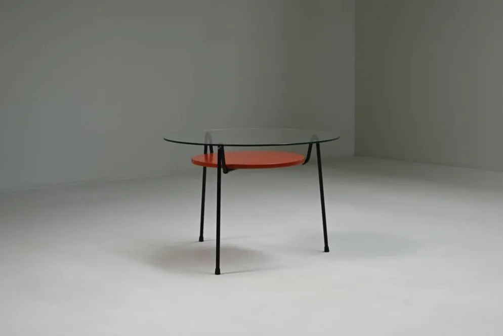 Table “Mug” par Wim Rietveld pour Gispen, années 1950, Pays-Bas.