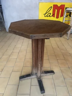 Table octogonale