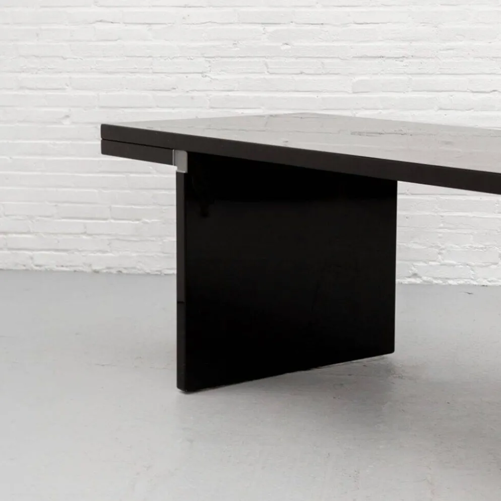 Table Orseolo de Carlo Scarpa, Simon Gavina, années 1970.