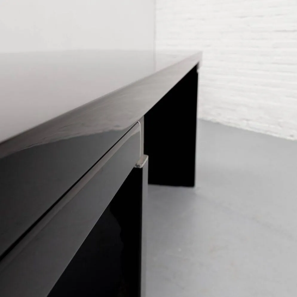 Table Orseolo de Carlo Scarpa, Simon Gavina, années 1970.