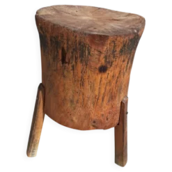 Table ou billot de boucher ancien tripode.
