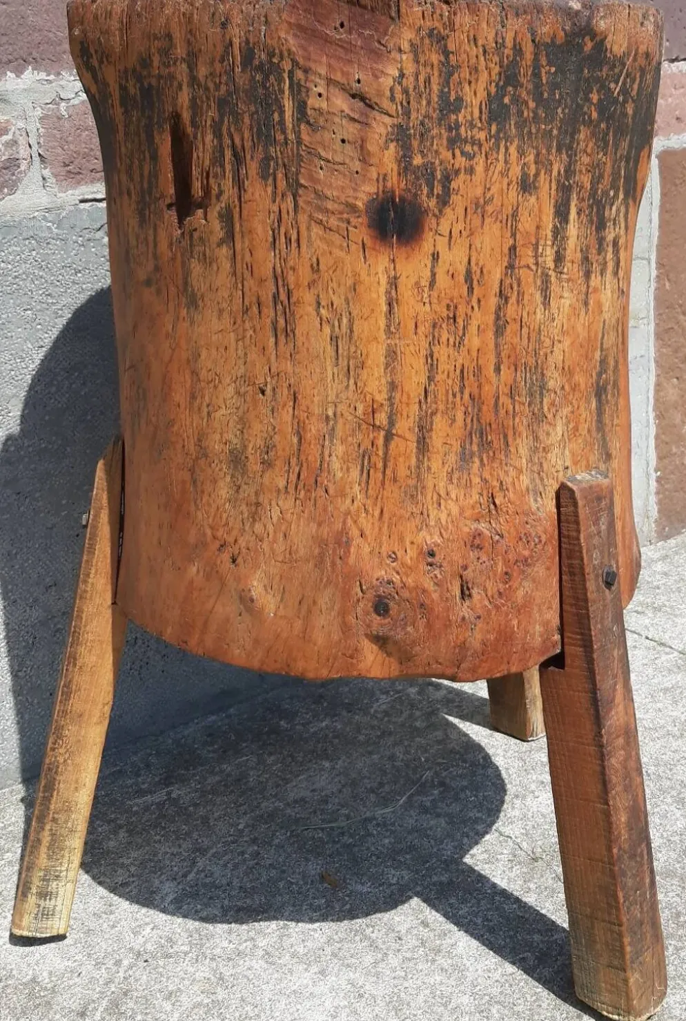 Table ou billot de boucher ancien tripode.