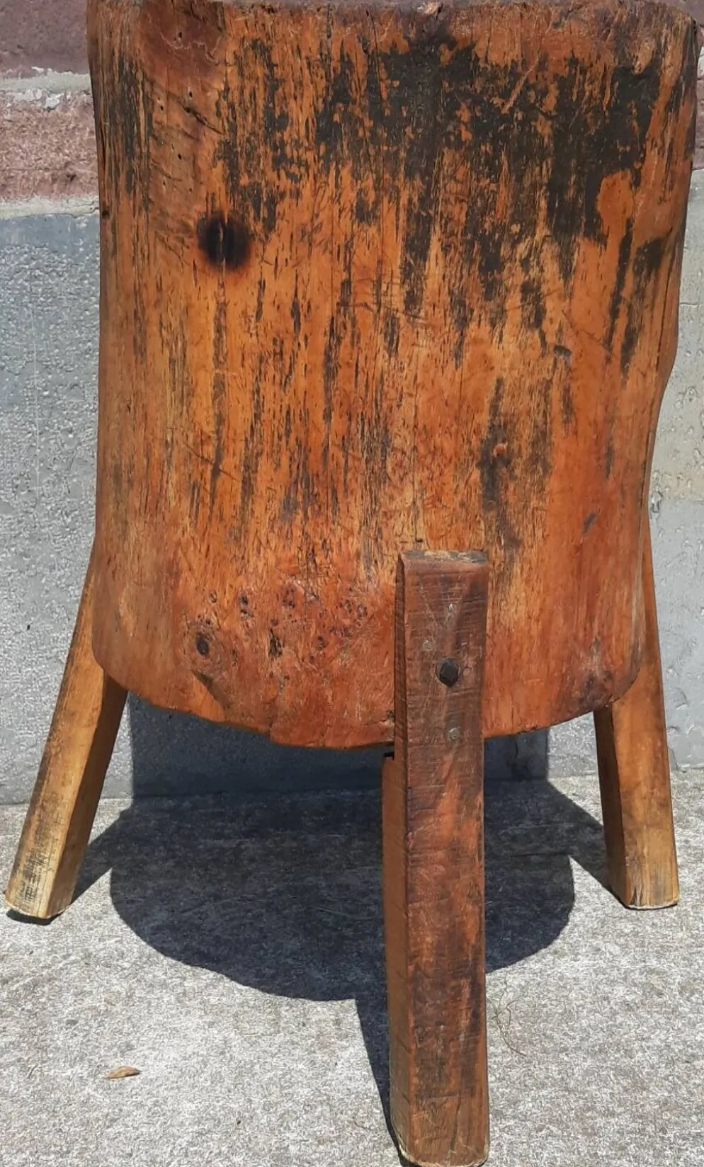 Table ou billot de boucher ancien tripode.