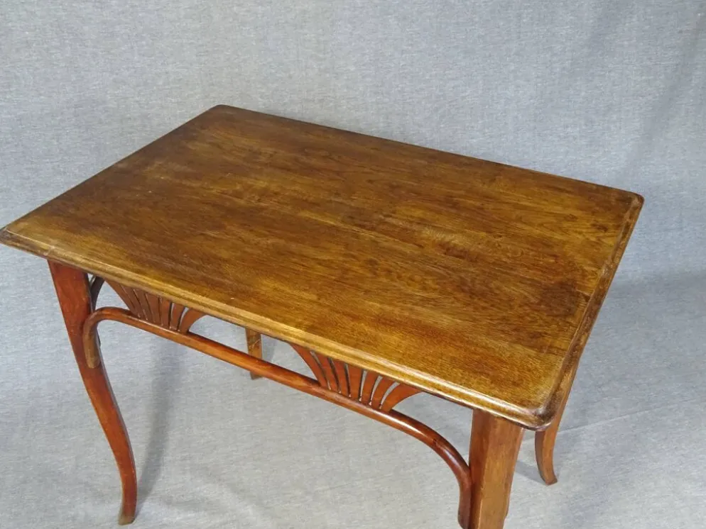 Table ou bureau Thonet N°8122, vers 1910, plateau chêne.