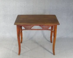 Table ou bureau Thonet N°8122, vers 1910, plateau chêne.