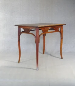 Table ou bureau Thonet N°8122, vers 1910, plateau chêne.