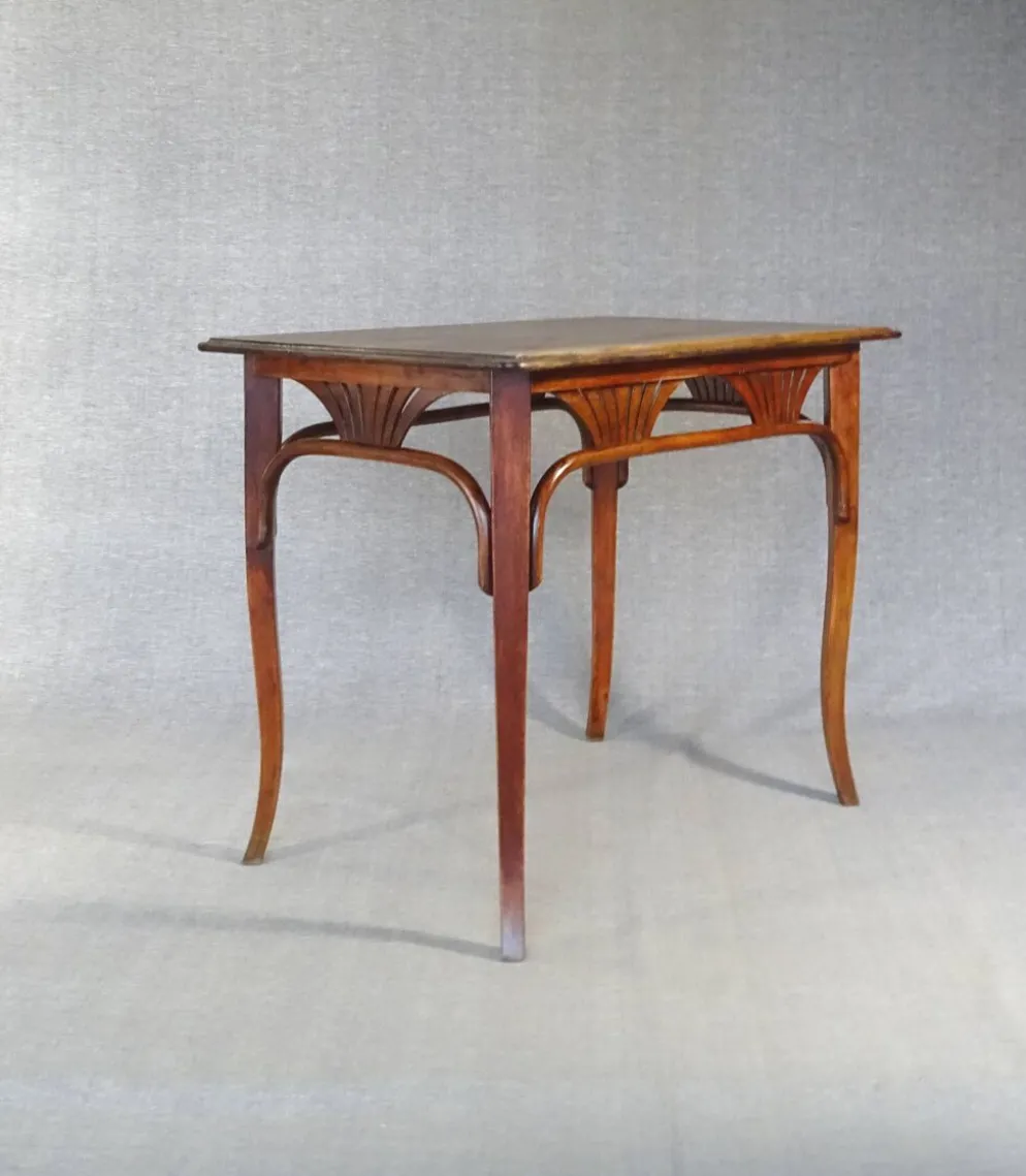 Table ou bureau Thonet N°8122, vers 1910, plateau chêne.