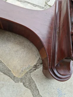 Table à Ouvrage d'époque Restauration En Acajou