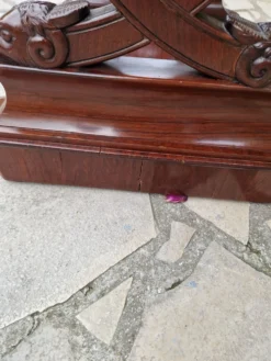 Table à Ouvrage d'époque Restauration En Acajou