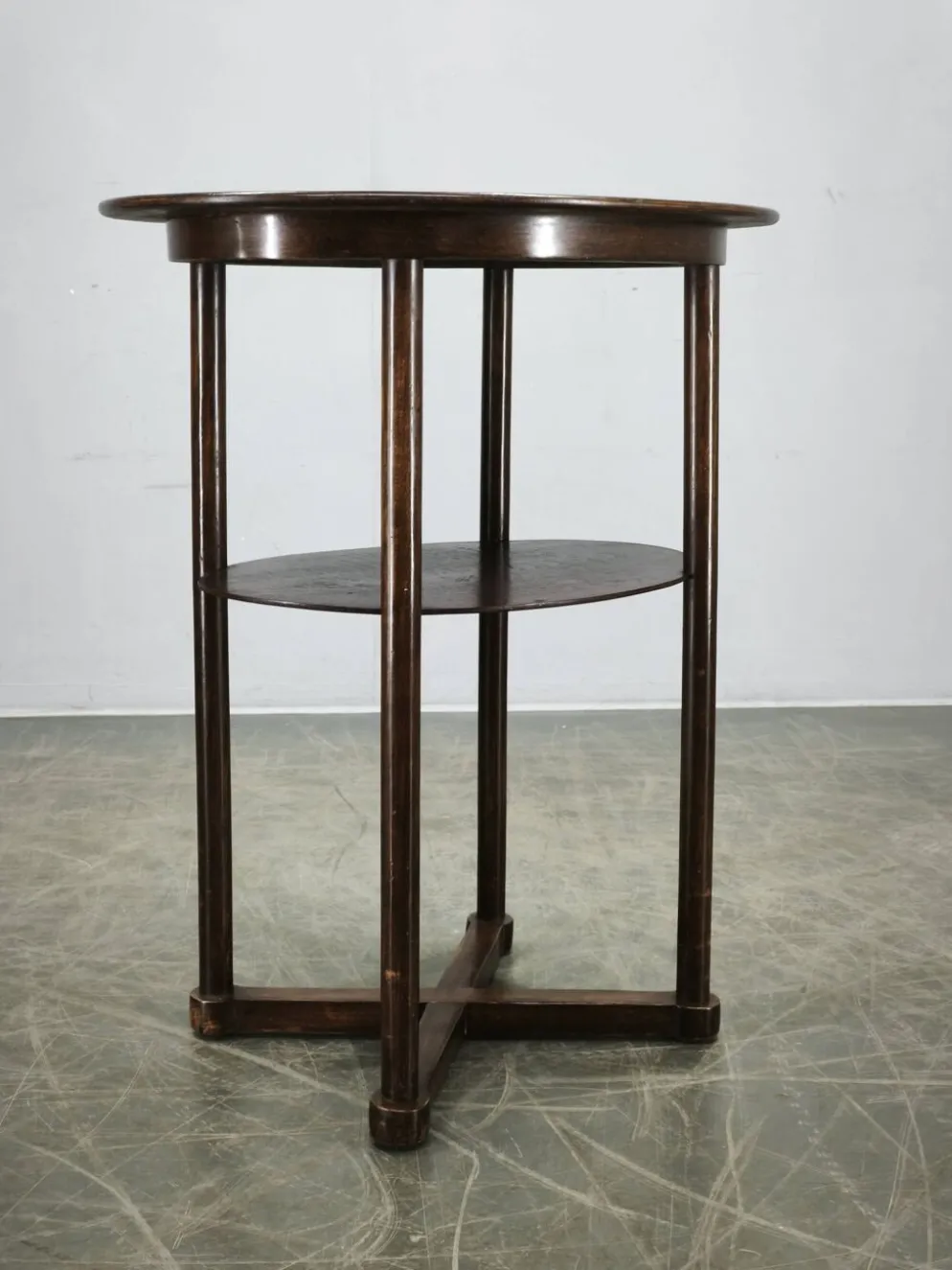 Table ovale de Josef Hoffmann, Sécession de Vienne, Kohn ou Thonet, vers 1900