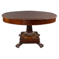 Table ovale de style Empire à pied central, XIXe siècle