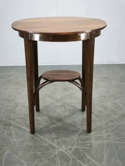 Table ovale en bois courbé Thonet No. 207 par Mazowia, Pologne, années 1910
