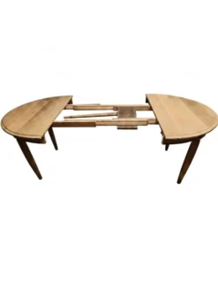Table ovale à rallonges style Louis XVI – Noyer massif rénové
