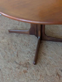 Table ovale teck scandinave des années 60 extensible jusqu’à 243 cm