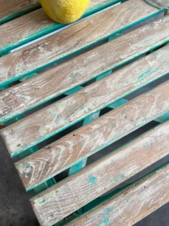 Table patine turquoise