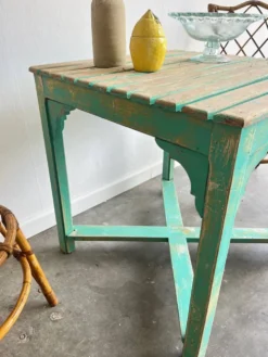 Table patine turquoise
