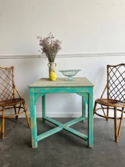 Table patine turquoise