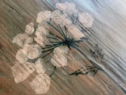 Table peinte à la main