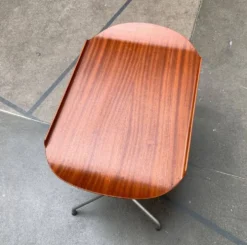 Table plateau pliant en teck alminette norvégienne du milieu du siècle de f.m. Produkt, Frederiksberg Metalvarefabrik, années 1960