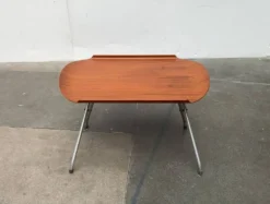 Table plateau pliant en teck alminette norvégienne du milieu du siècle de f.m. Produkt, Frederiksberg Metalvarefabrik, années 1960